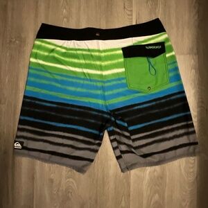 Quiksilver Board Shorts - Mens Size 36